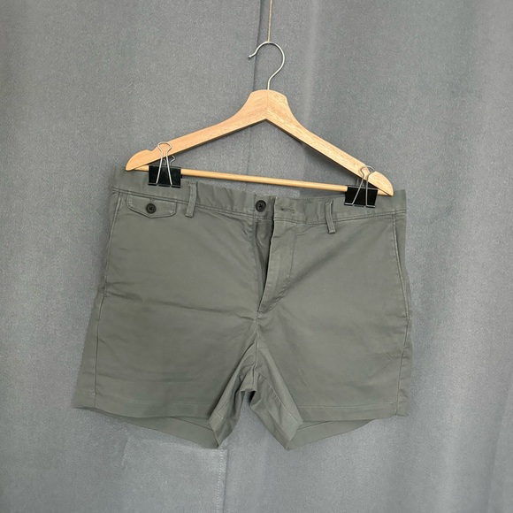 🆕 J Crew 5” Chino Shorts - Picture 1 of 4